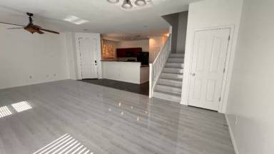 Main picture of 1436 N 80th Dr