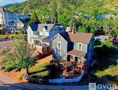 Main picture of 947 Osage Ave