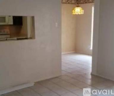 Main picture of 320 Arborview Dr