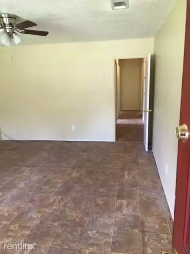 Main picture of 2534 Tandy Dr