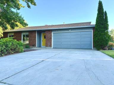 Main picture of 10935 W Powderhorn St