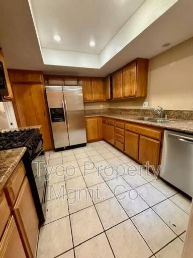 Main picture of Parkwoods Condominium