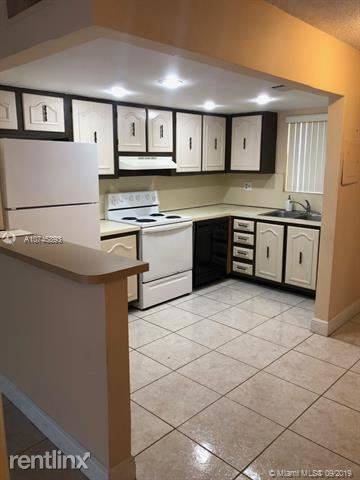Main picture of 9367 Fontainebleau Blvd