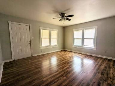 Main picture of 3801 Hazel St