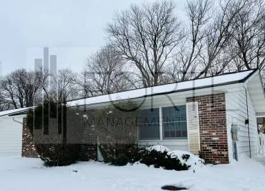Main picture of 386 Moffett St