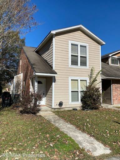 Main picture of 15680 Riverdale Ave E