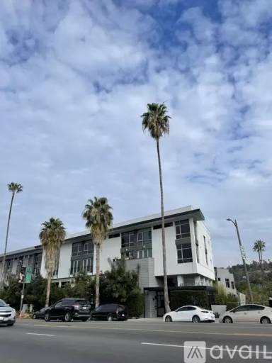 Main picture of 4111 W Sunset Blvd