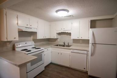 Main picture of 419 Clarence St