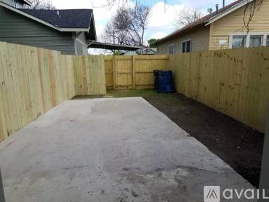 Main picture of 418 E Highland Blvd
