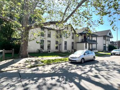 Main picture of 303 Chandler Ave