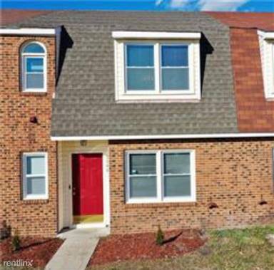 Main picture of 3324 Bangor Cres