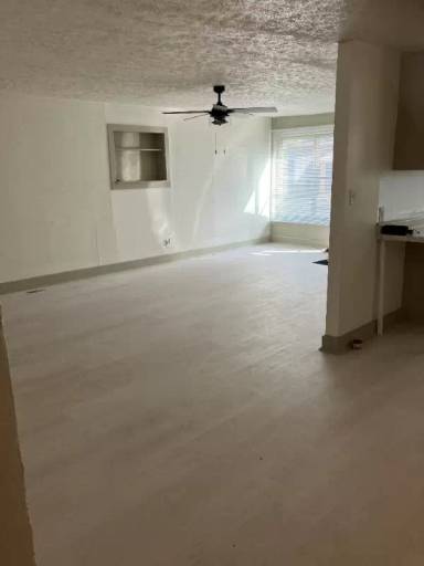 Main picture of 306 W Center St