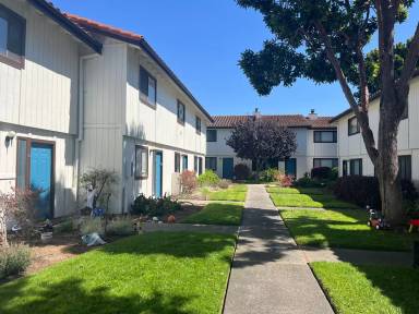 Main picture of 676 N 12th St