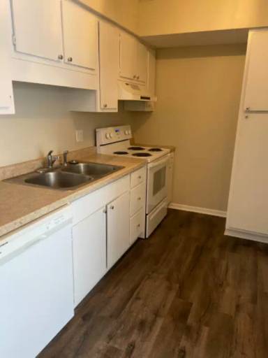 Main picture of 615 Central Ave