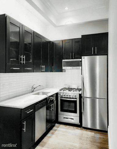 Main picture of 350 3rd Ave