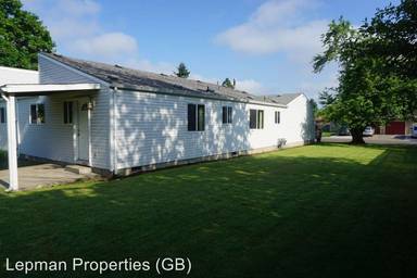Main picture of 1545 Maple Pl