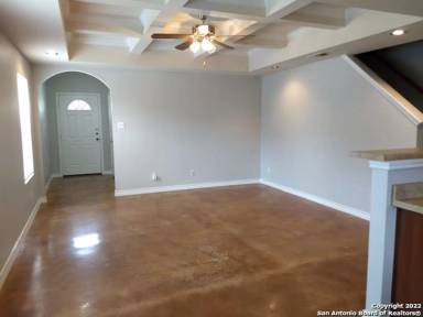 Main picture of 5011 Summit Wood