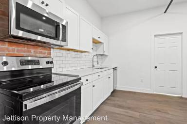 Main picture of 301 Central Ave