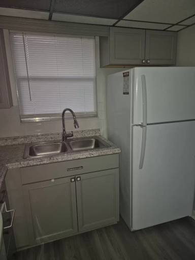 Main picture of 2426 Tulane Ave