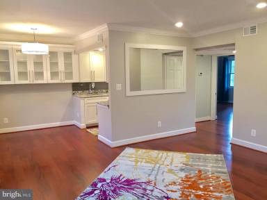 Main picture of 1211 North Pitt Street