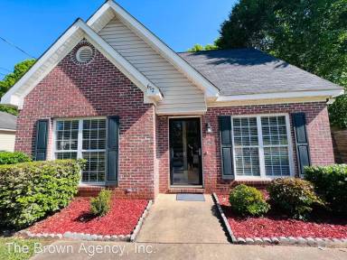 Main picture of 612 Edmon Ave