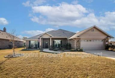 Main picture of 281 Union Dr