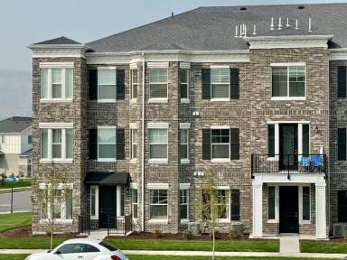 Main picture of Parkside at Herriman Town Center