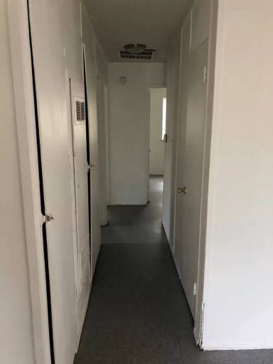 Main picture of 927 N Bowie Dr