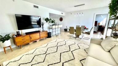 Main picture of The Venture At Aventura