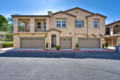 Main picture of 42922 Calle Cristal