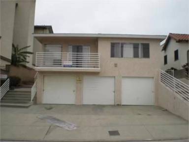 Main picture of 943 W 13th St