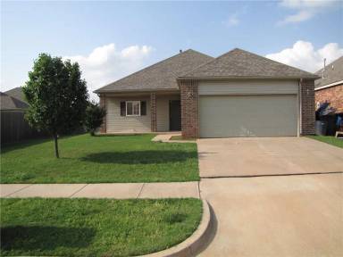 Main picture of 5905 SE 70th St