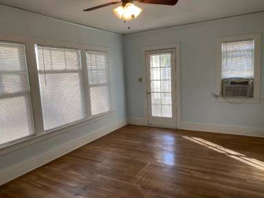 Main picture of 3643 15th St