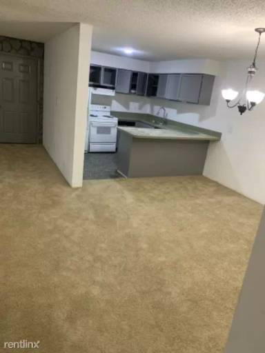 Main picture of 511 Camelot Dr