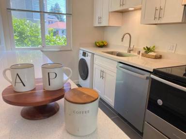 Main picture of 296 Lester Ave