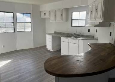 Main picture of 4 Harding St