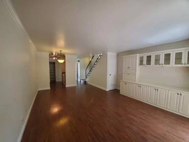 Main picture of 825 N Humboldt St