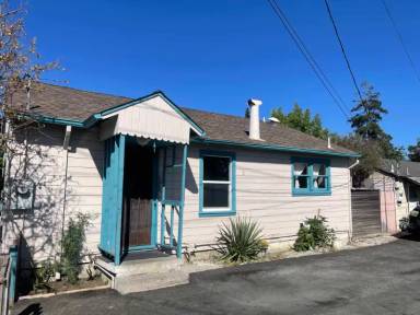 Main picture of 452 Lupine Way