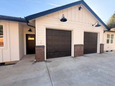 Main picture of 5564 Skyline Rd S