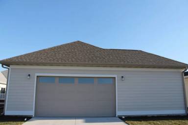 Main picture of 1003 E Maple Ave