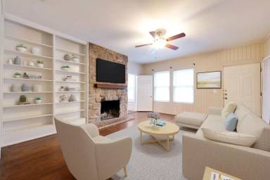 Main picture of 2839 Shoal Crest Ave