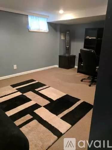 Main picture of 1219 Brewster St