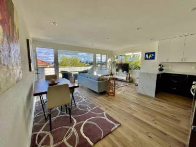 Main picture of 95 Grand View Ave