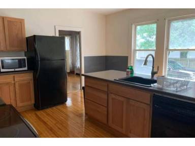 Main picture of 14 Bartlett St