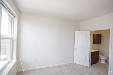 Main picture of 55 Lewis St