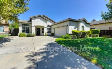 Main picture of 42 Striped Moss Ct