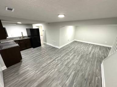 Main picture of 5511 Henderson Way