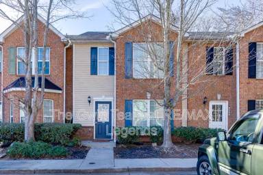 Main picture of 2883 Creek Bottom Ct