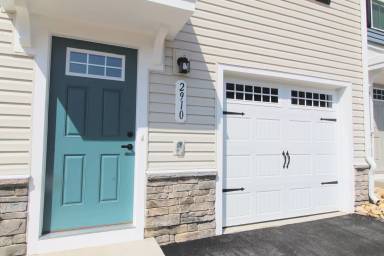 Main picture of 2910 Orchard Ridge Ln
