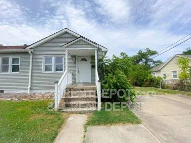 Main picture of 2501 N Evans Ave
